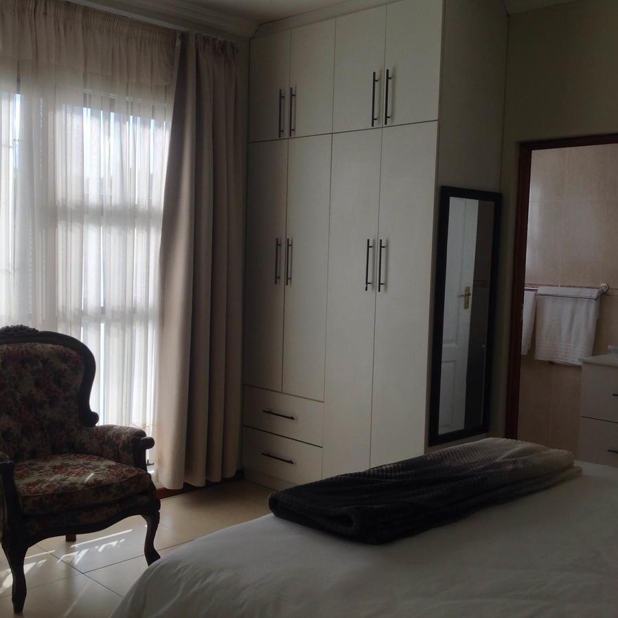 Vinolux Guest House Mthatha Exterior foto